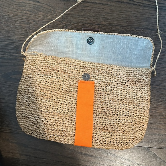 Woven raffia clutch with optional strap - Picture 2 of 2